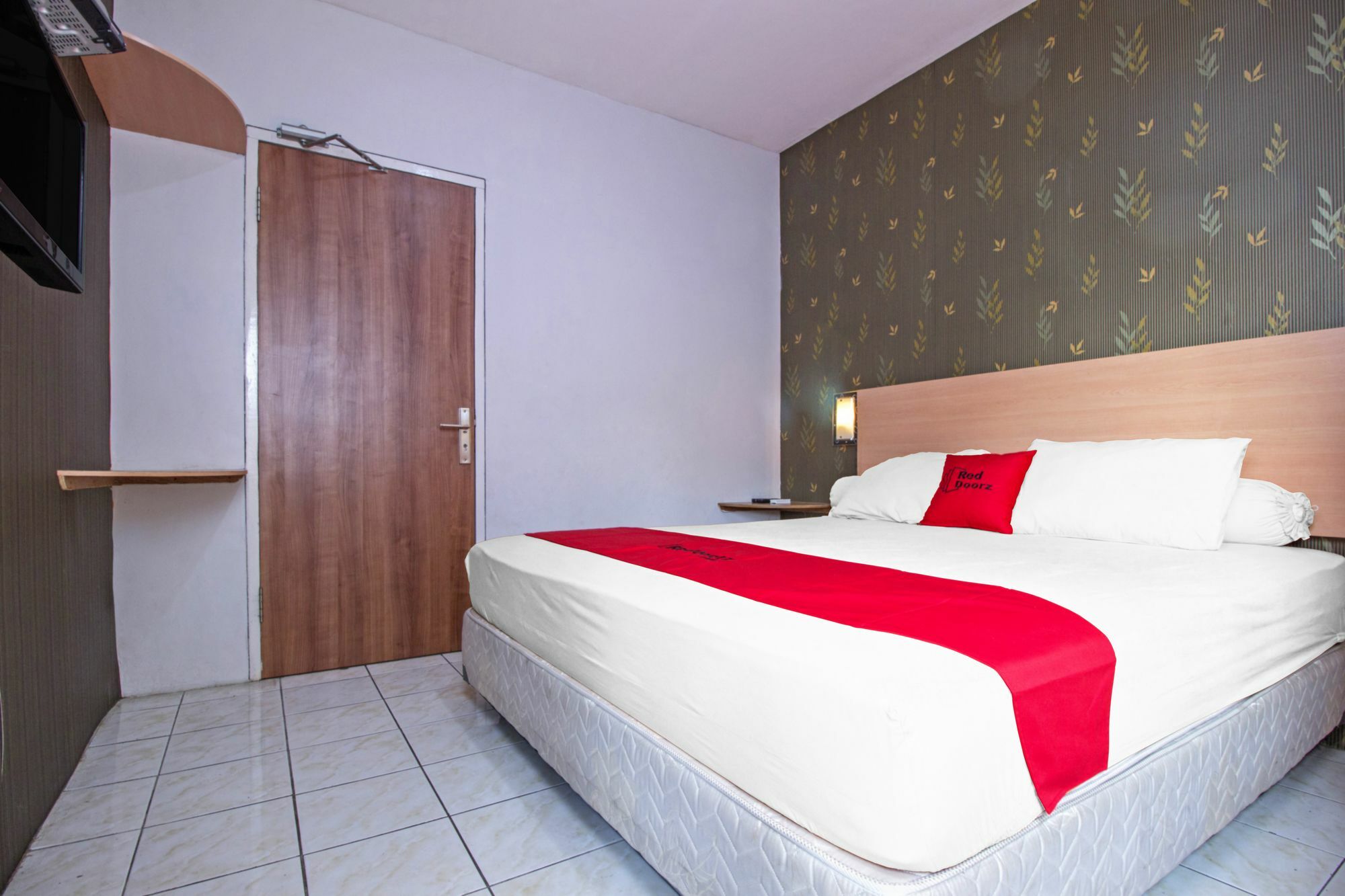 Reddoorz Syariah Near Btc Fashion Mall Бандунг Экстерьер фото